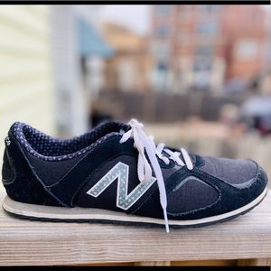 Women’s New Balance 555